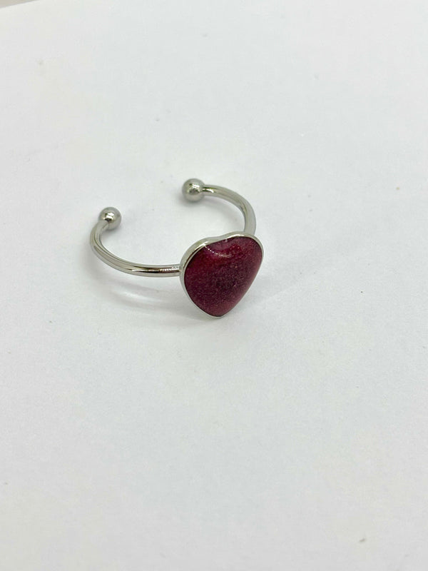 Maroon heart